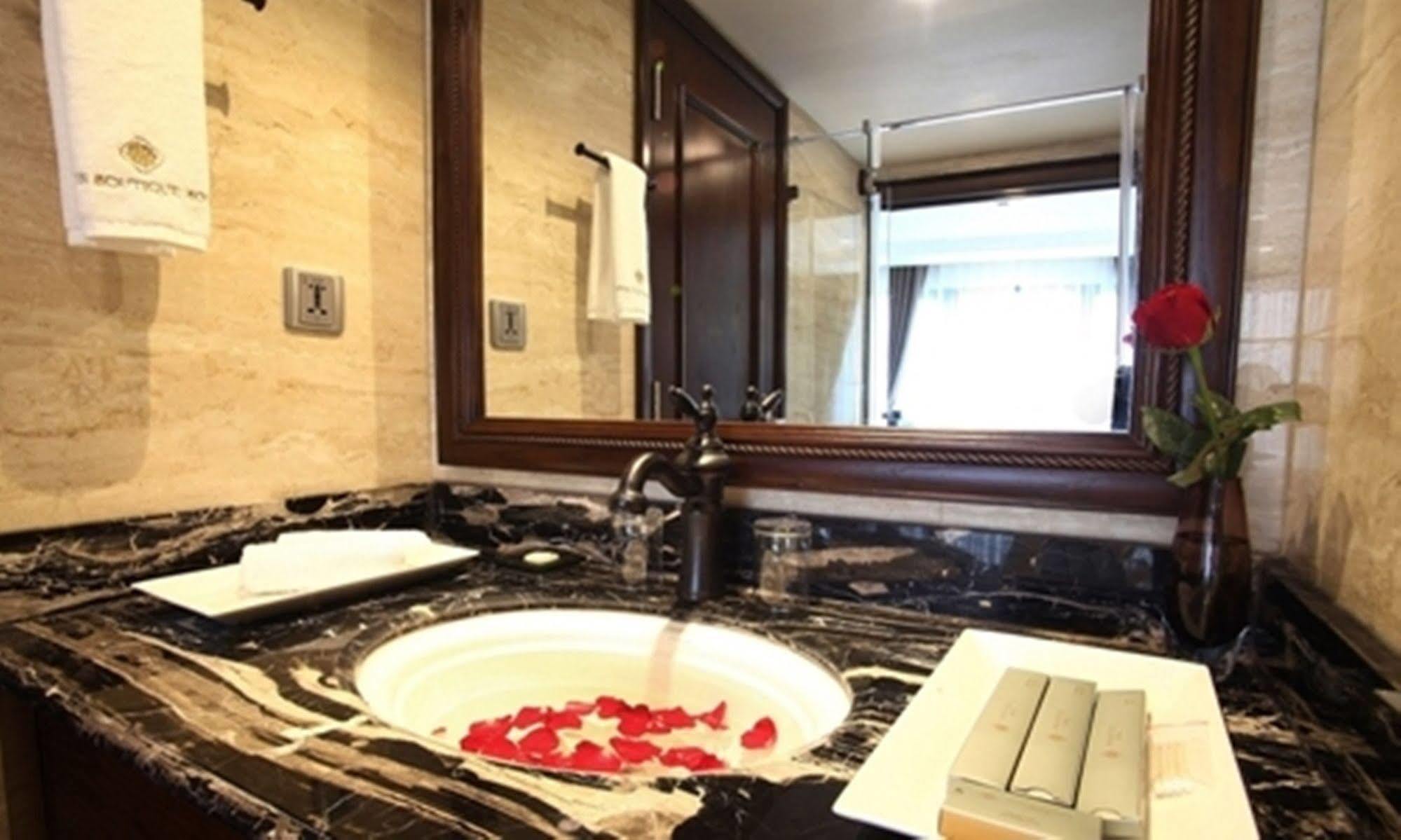 Paris Boutique Hotel Sapa Экстерьер фото